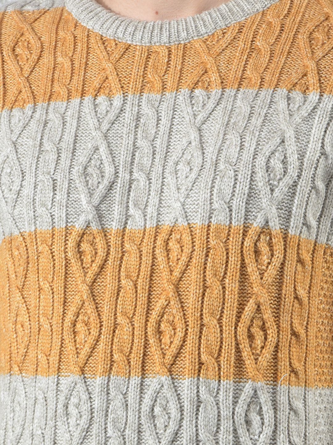 Numero Uno Men Yellow Argyl Round Neck Flat Knitted Sweater